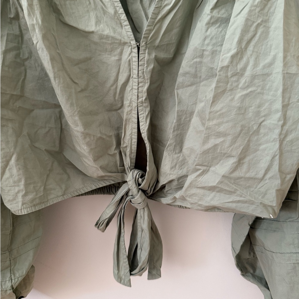 Free people green front tie top - Picture 2 of 4
